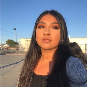 Meet your Posher, Denisse